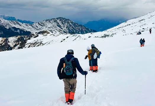 19th February Weather Update: Light snowfall has graced the Brahmatal region