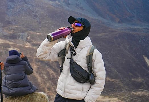 Essential Tips for Staying Hydrated on Winter Treks