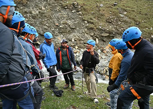 Expert Guidance with a Personalized Touch