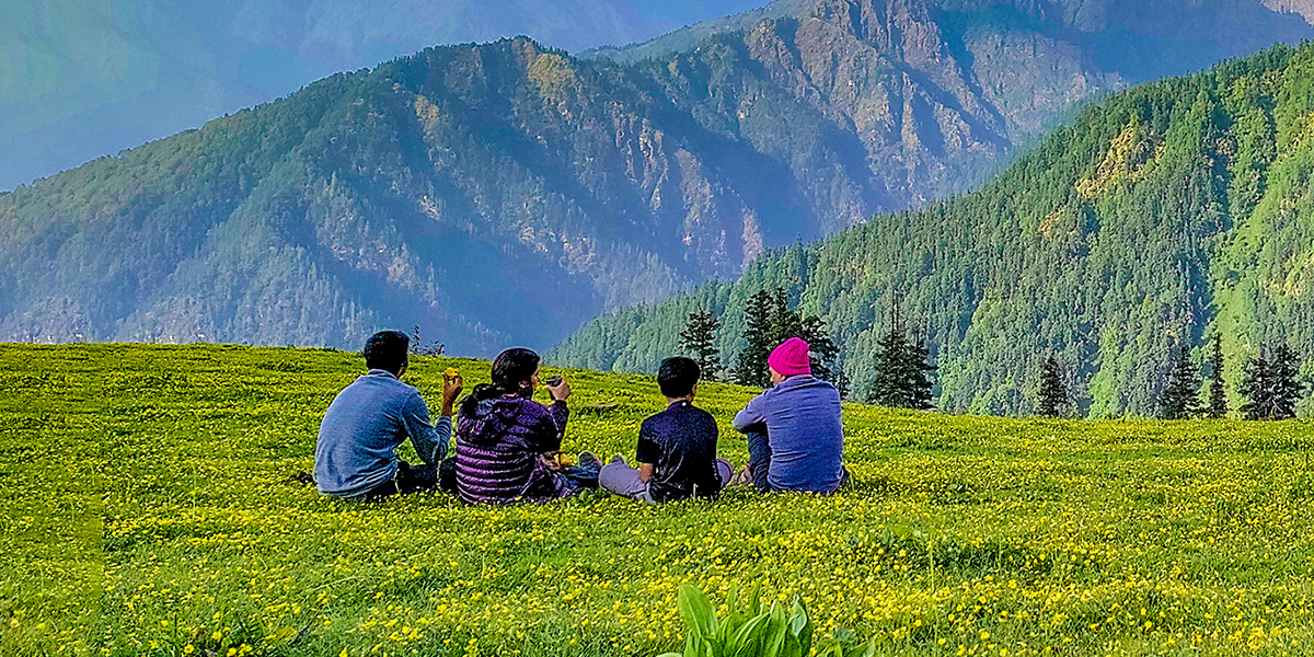 Best Himalayan Treks for Families and kids