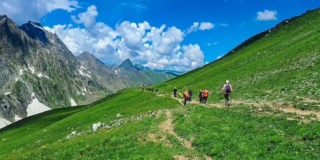 Tarsar Marsar Trek