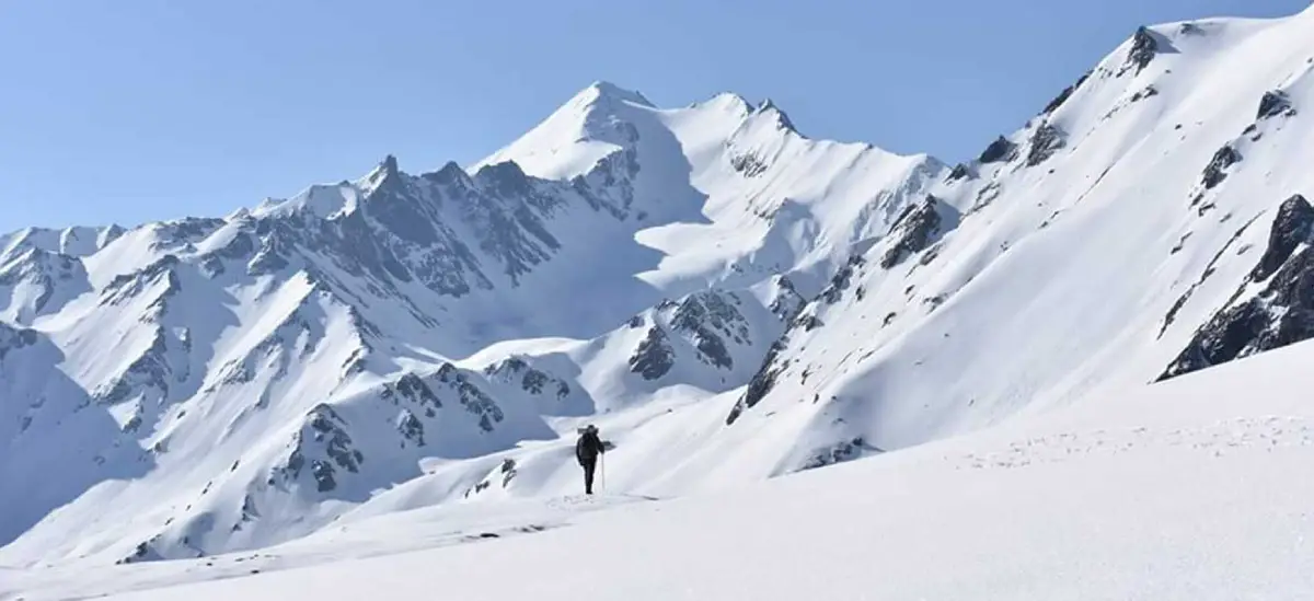 sar pass trek