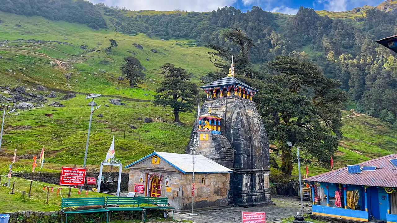 Image of Madhyamaheshwar Temple, the fourth Hindu pilgrimage site from the Panch Kedar