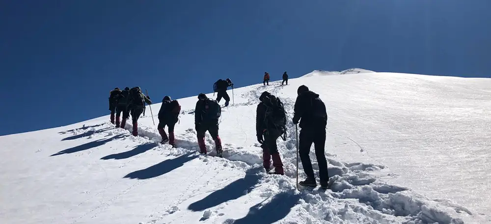 When is the best time to do the Tungnath Chandrashila trek?