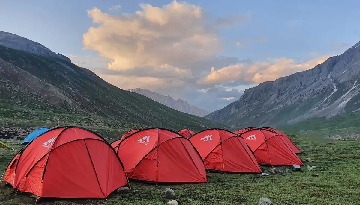 How-Kashmir-Great-Lake-Looks-On-Day-4