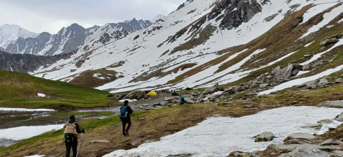 sar pass trek