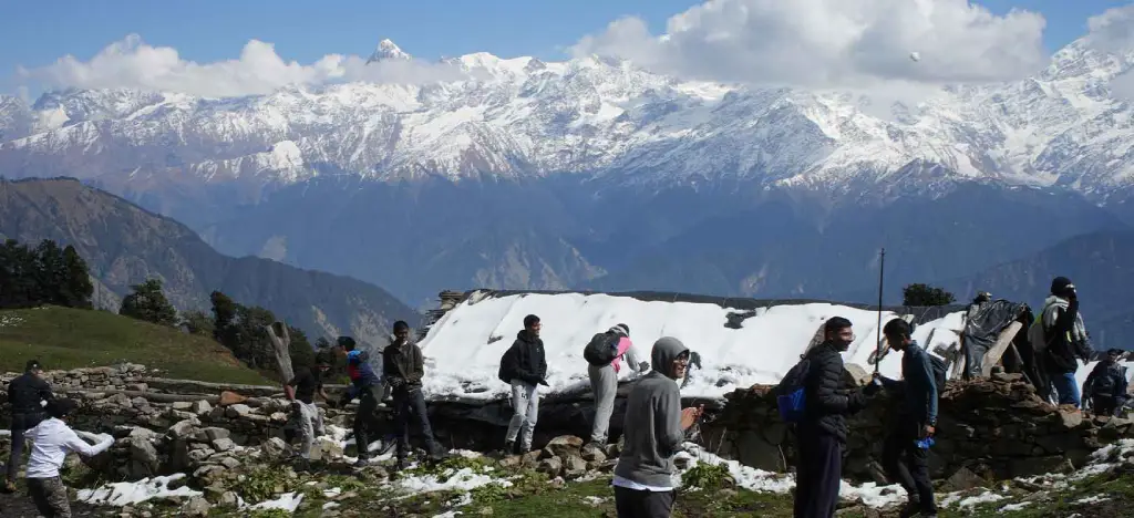 Dayara Bugyal Trek