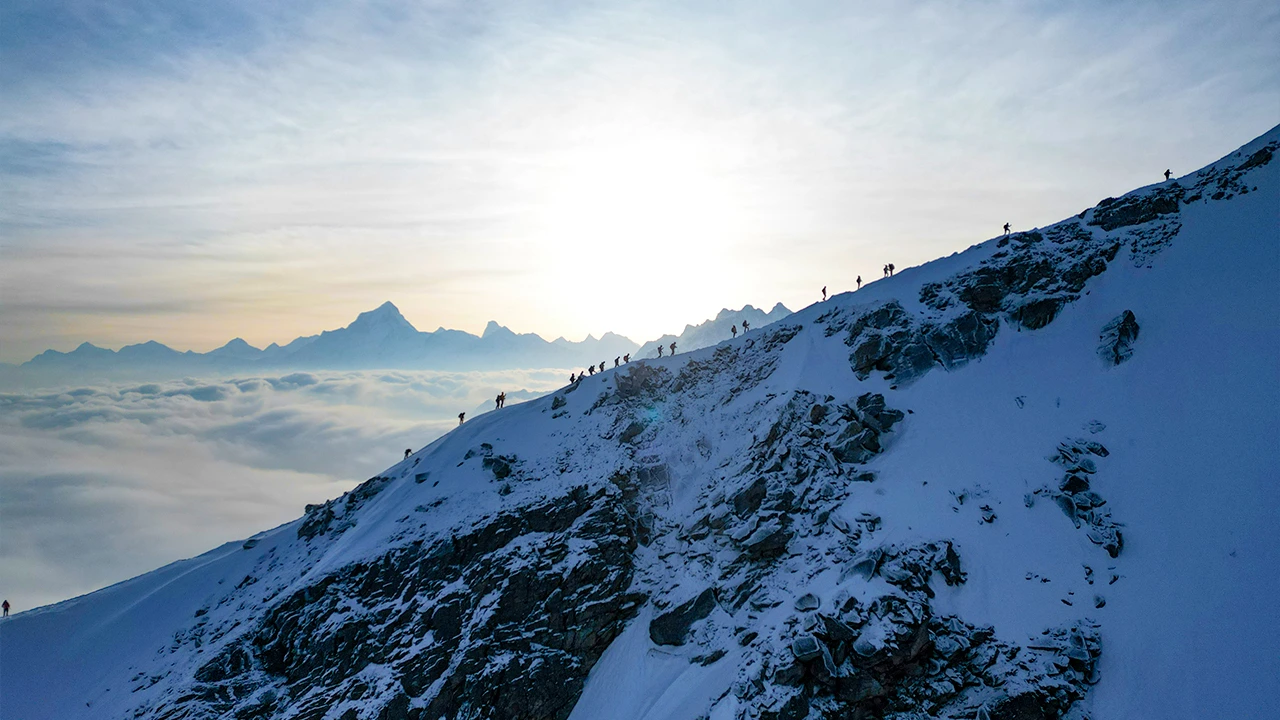 Pangarchulla Peak Trek