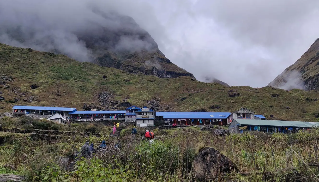 How-Annapurna-Base-Camp-Looks-On-Day-4