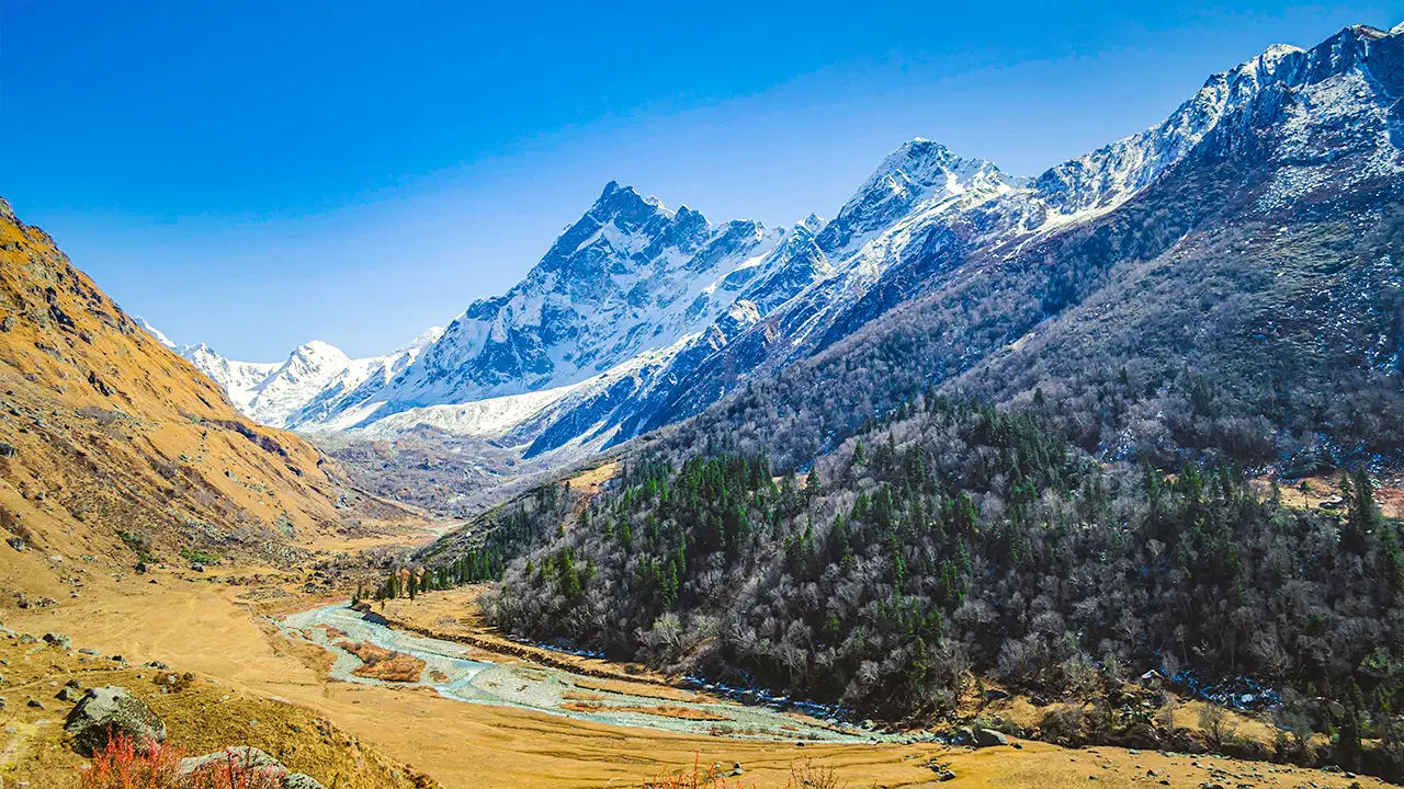 Weather Update of 18-Nov-2025 by Trek The Himalayas