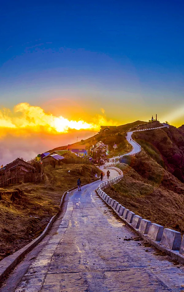 Sandakphu Trek